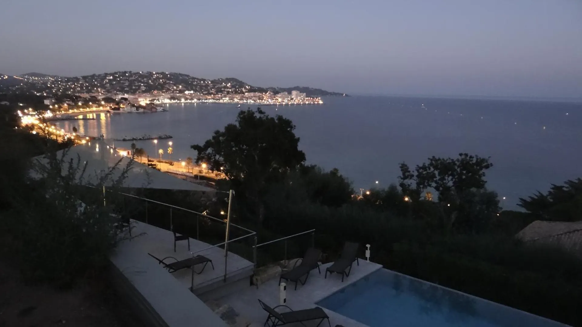 Unique ! Villa Plain-Pied Vue Exceptionnelle Golfe St Tropez A 200 M De La Plage Sainte-Maxime